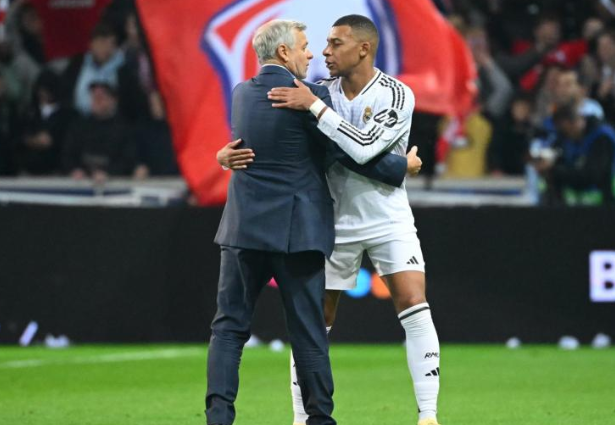 里尔主帅：研究了上周日比赛录像 我们发现皇马偏爱中路进攻